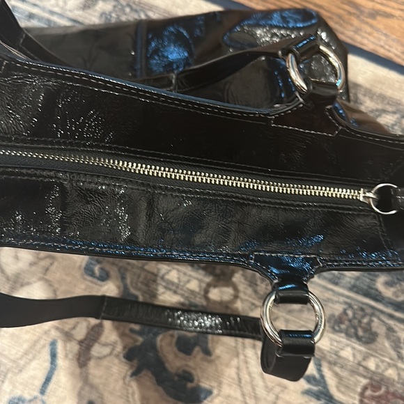 Gorgeous barely used patent leather coach bag - Picture 10 of 10